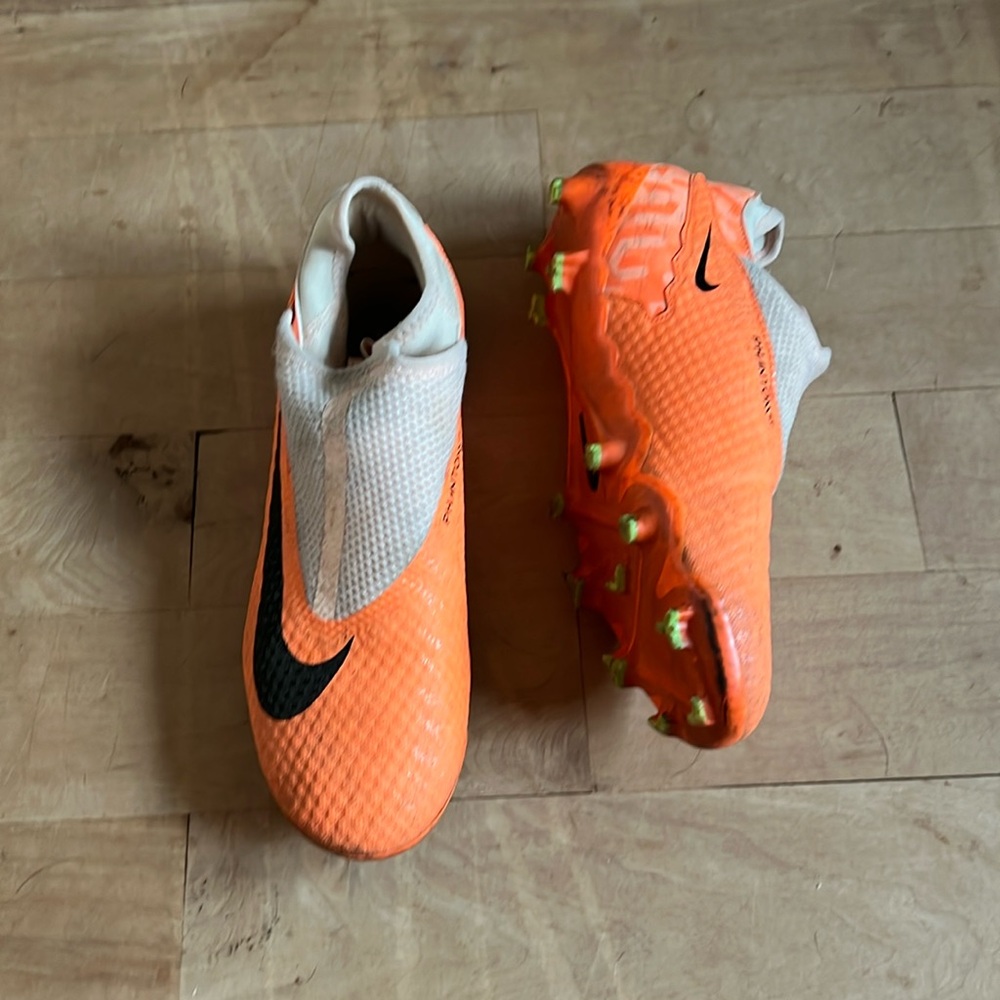 Adidas phantom cleats